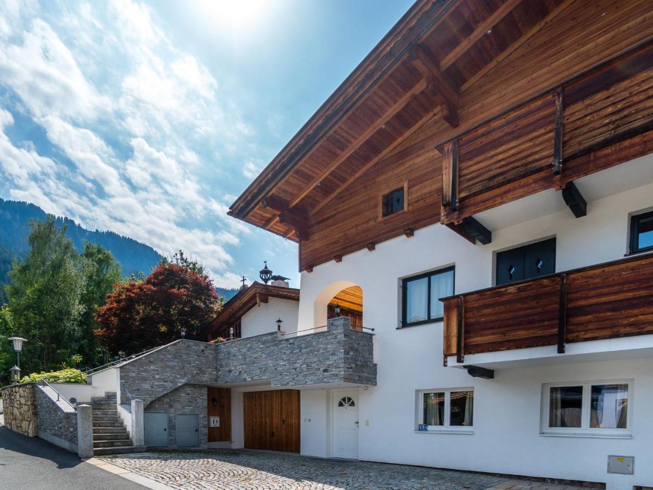 Near The Hahnenkamm Cable Car Apartment *